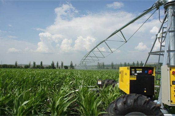 Bombas Peral zona verde con máquina
